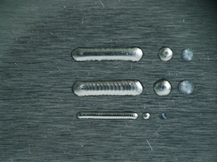 <a href='http://goldmj.cn/product/3.htm' class='text_a'>模具激光焊機(jī)</a>修復(fù)鏡面模具效果